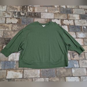 Terra & Sky 1x Green Crewneck Pullover Top